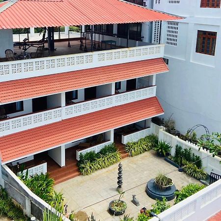 Buddha Beach Hotel Kovalam Bagian luar foto