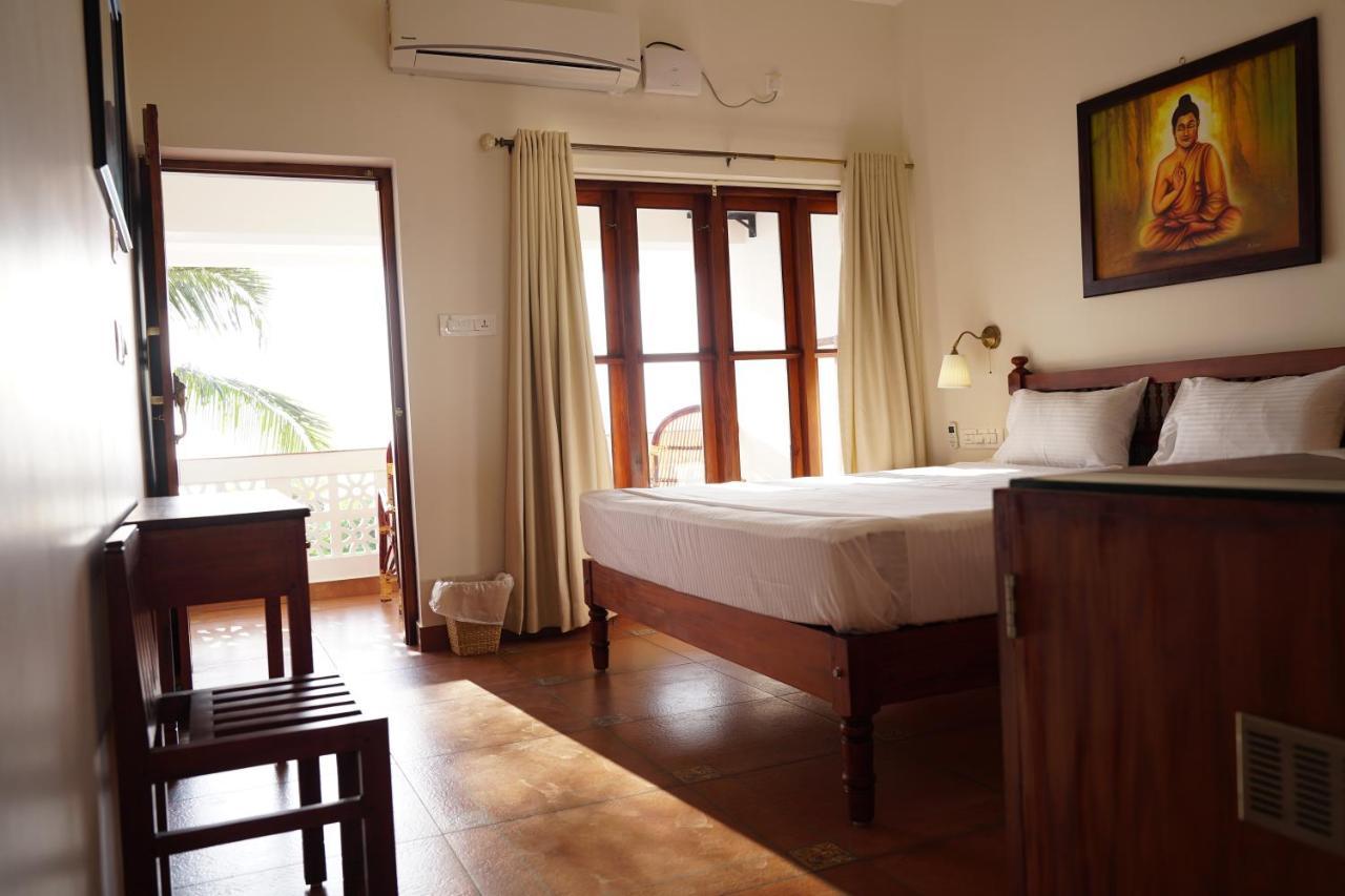 Buddha Beach Hotel Kovalam Bagian luar foto