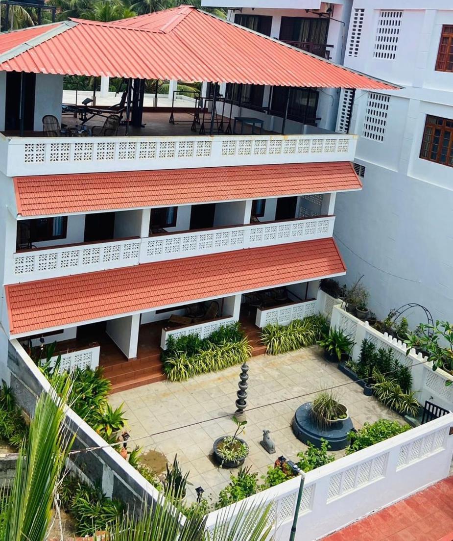 Buddha Beach Hotel Kovalam Bagian luar foto